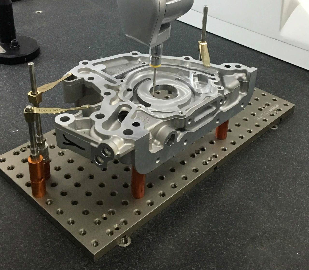 思瑞測量三坐標柔性夾具及其應用(圖2) 思瑞測量三坐標柔性夾具及其應用(圖2)