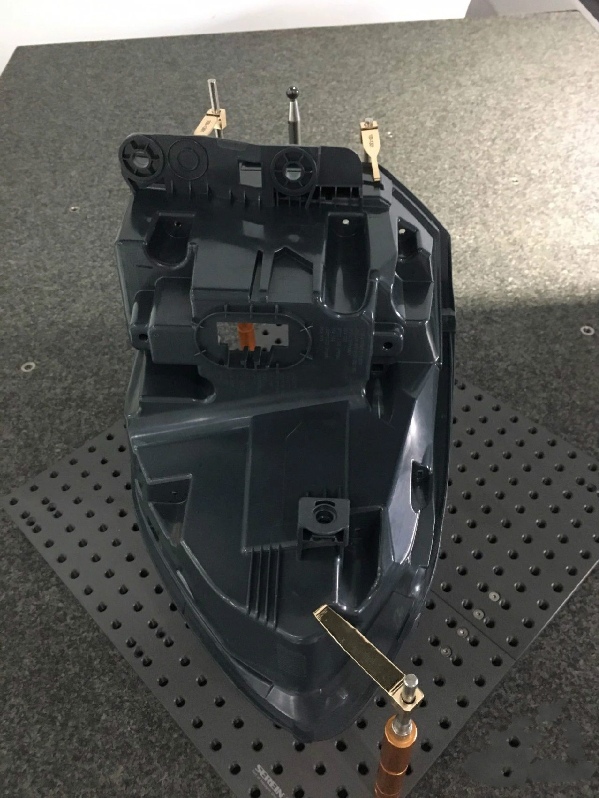 思瑞測量三坐標柔性夾具及其應用(圖3) 思瑞測量三坐標柔性夾具及其應用(圖3)