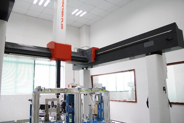 高速、高精度龍門式三坐標(biāo)測(cè)量機(jī)，為“未來汽車”保駕護(hù)航(圖1)